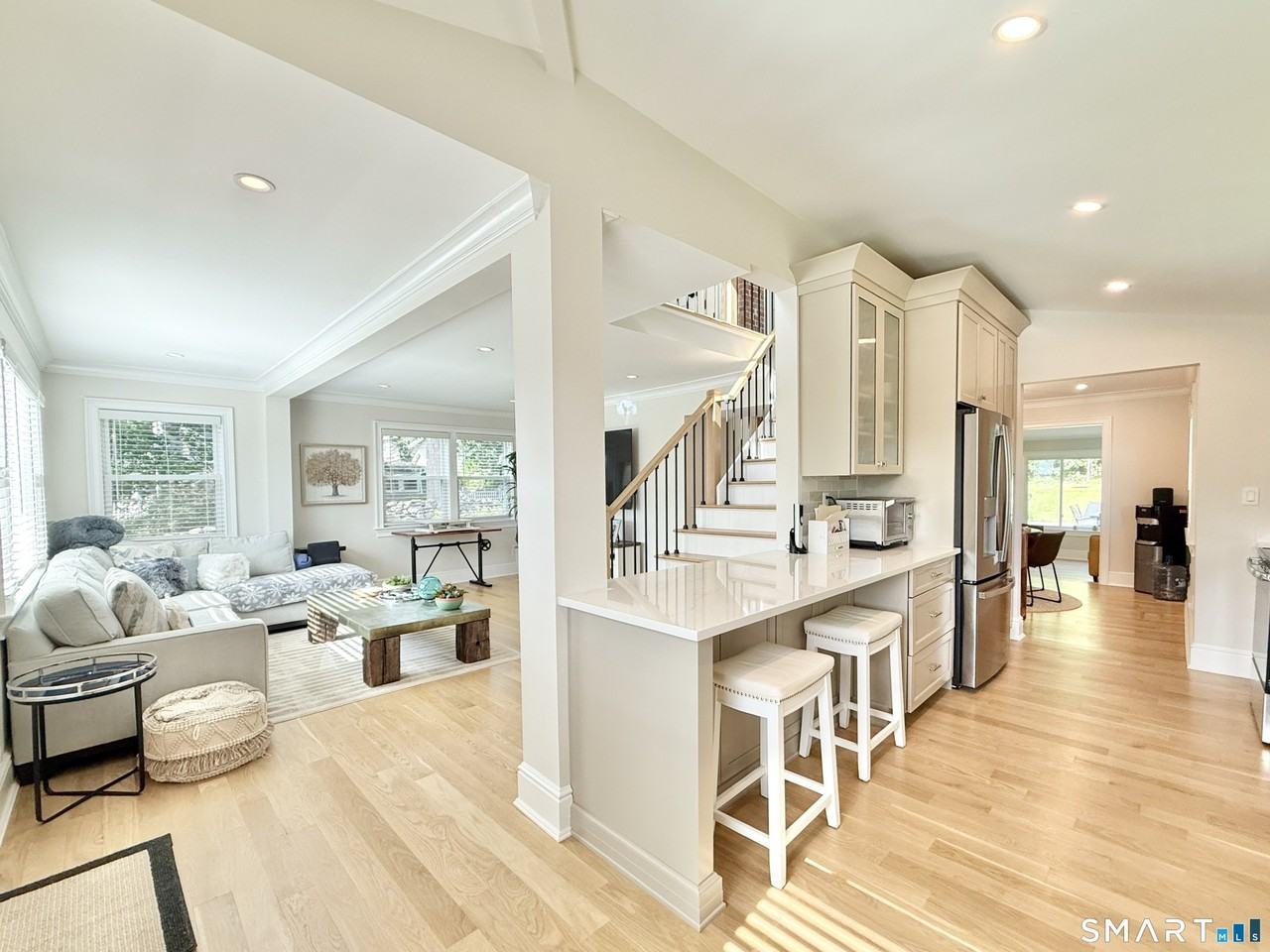 225 Hoyt St - Photo 3 of 28