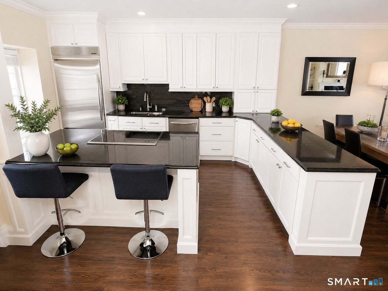 94 Southfield Ave #H2 - Photo 7 of 25