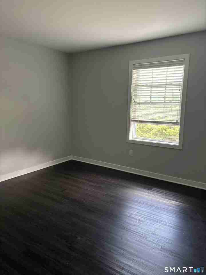 49 Taylor Ave - Photo 6 of 13