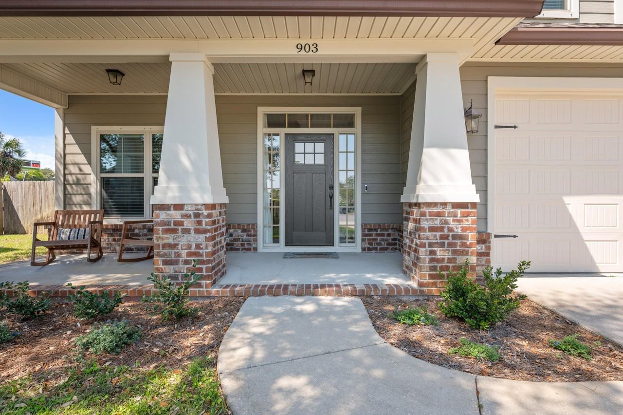903 Tadpole Ave - Photo 7 of 50