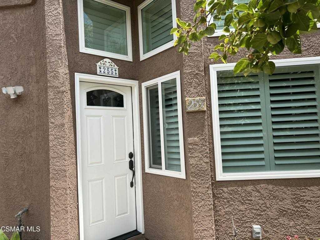 255 N Skyline Dr