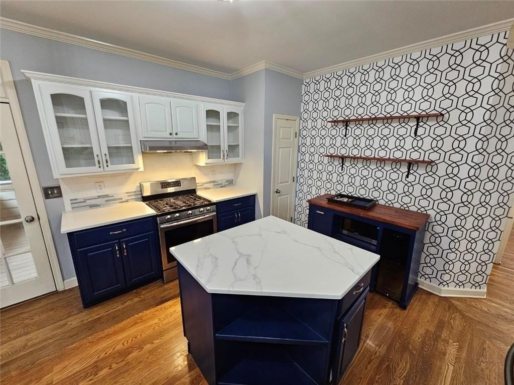 430 Eastbourne Way - Photo 5 of 44