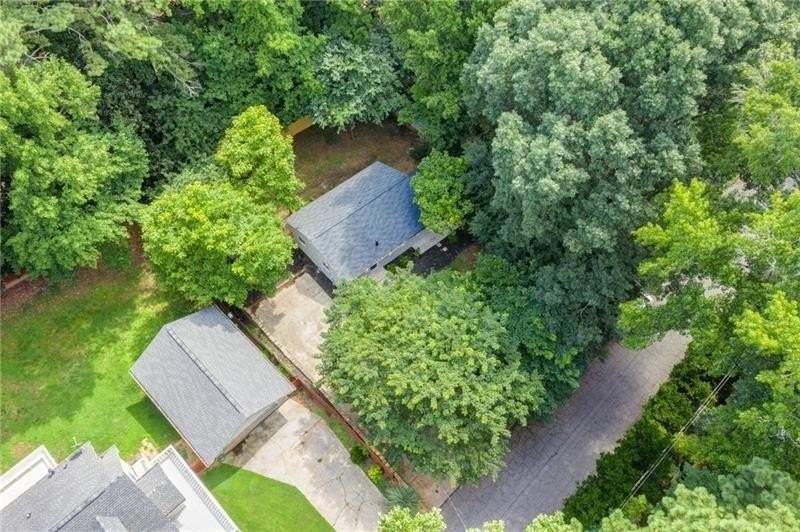 2951 Haralson Rd - Photo 2 of 25