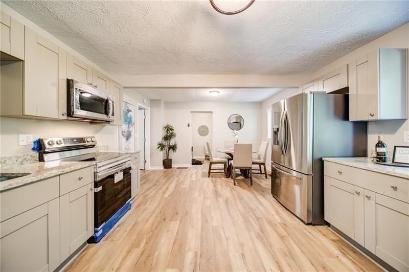 2951 Haralson Rd - Photo 5 of 25
