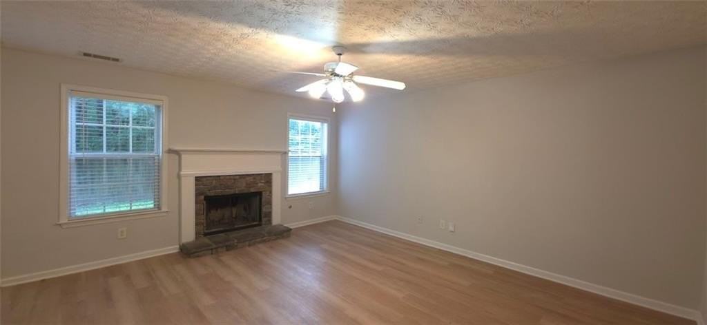 3458 Hill Pond Dr - Photo 3 of 23
