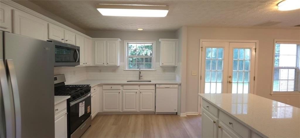 3458 Hill Pond Dr - Photo 7 of 23