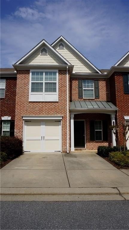 5682 Lawley Dr - Photo 2 of 3