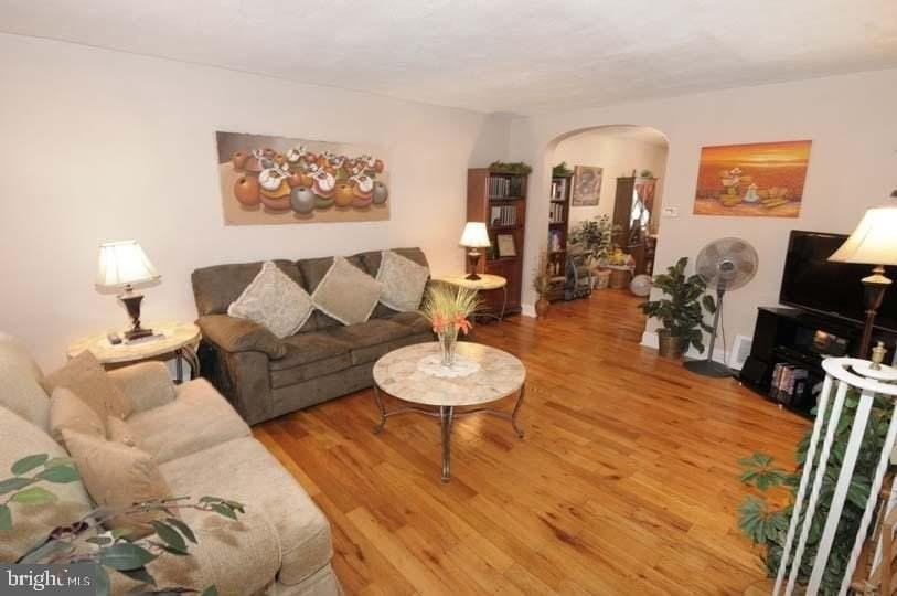 324 Dawson St - Photo 5 of 18