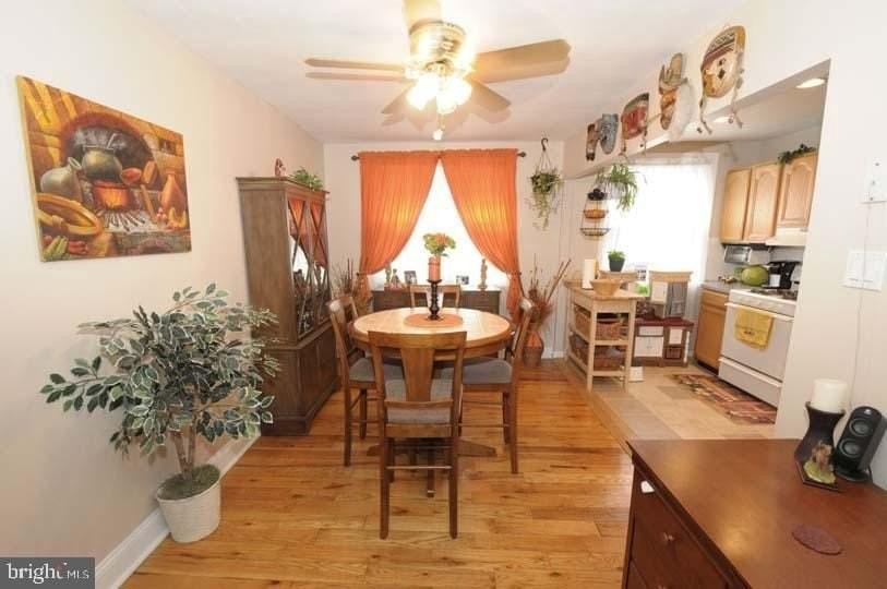 324 Dawson St - Photo 6 of 18