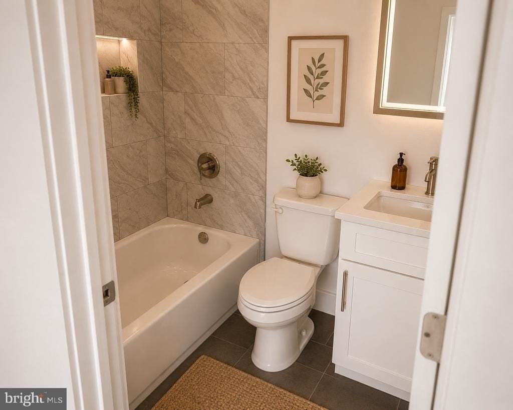 2209 N 7th St #3 - Photo 5 of 9