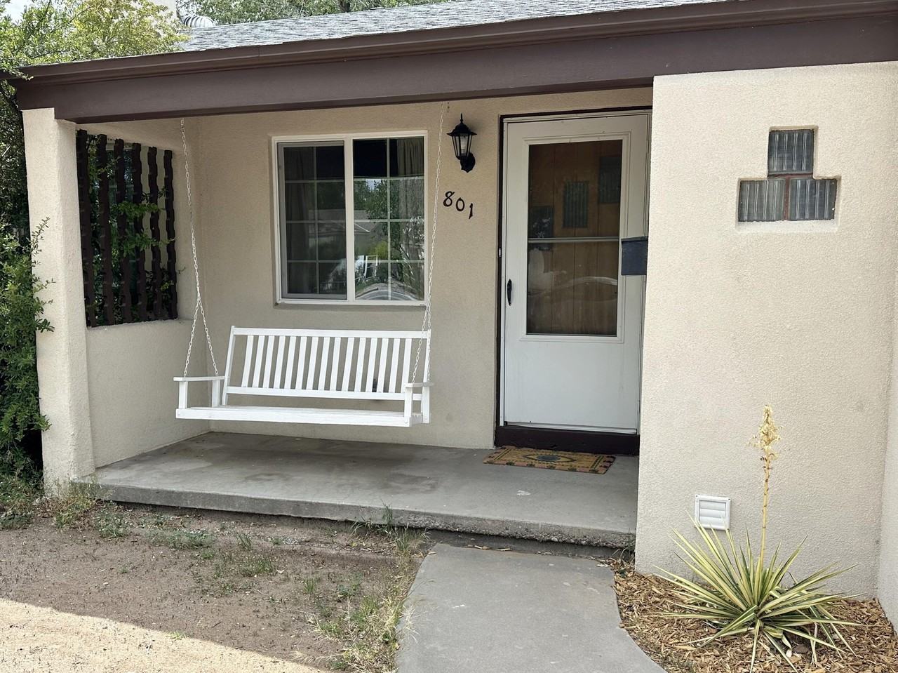 801 Solano Dr Ne - Photo 2 of 27