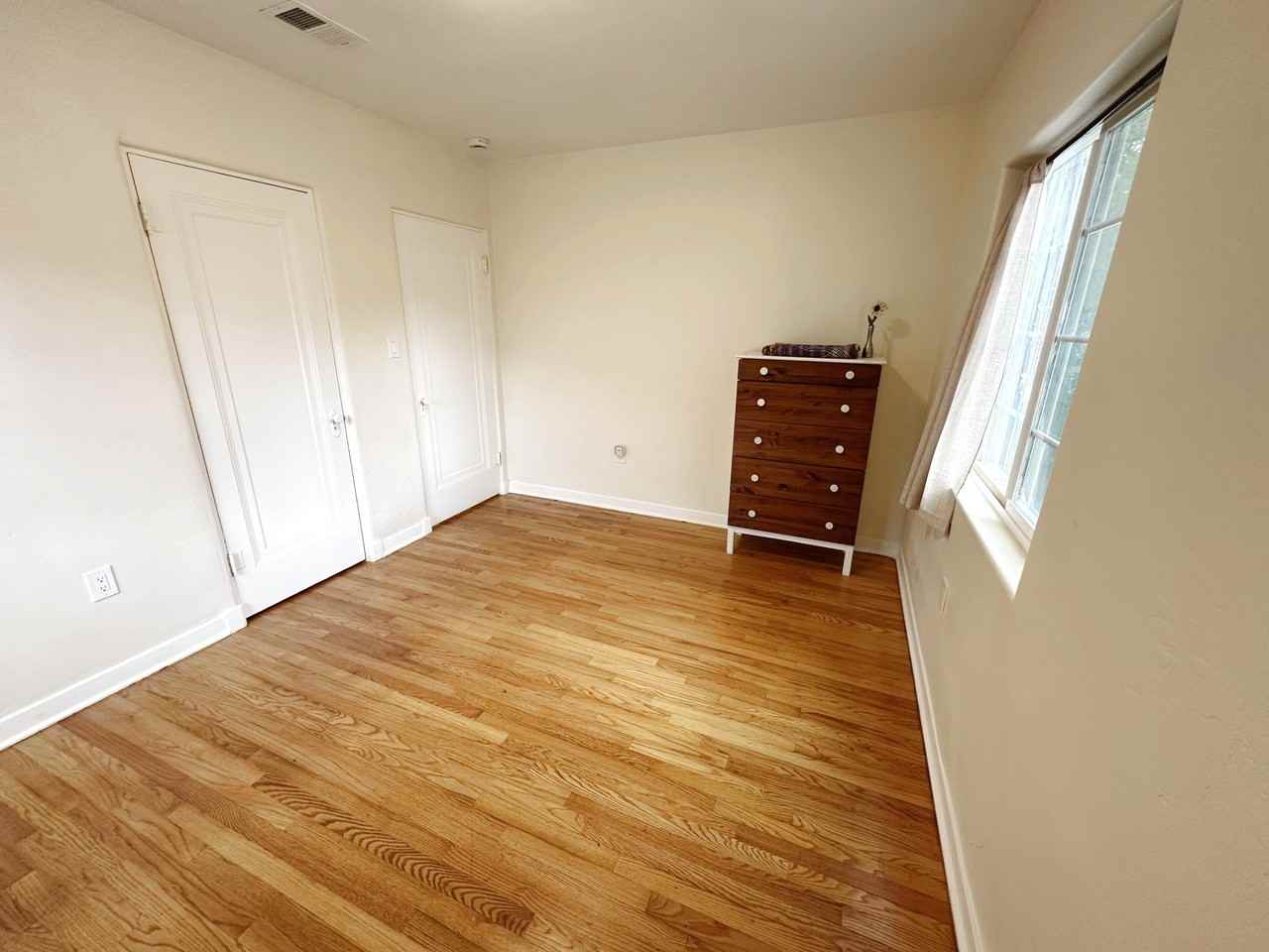 801 Solano Dr Ne - Photo 7 of 27