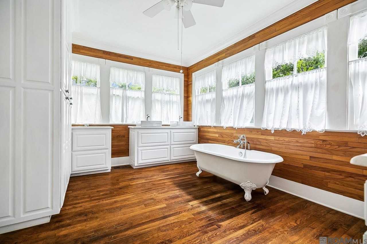 1909 Cedardale Ave - Photo 6 of 11