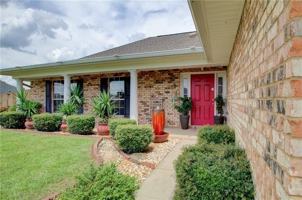 featured image of 10214 Scott Plantation Dr N