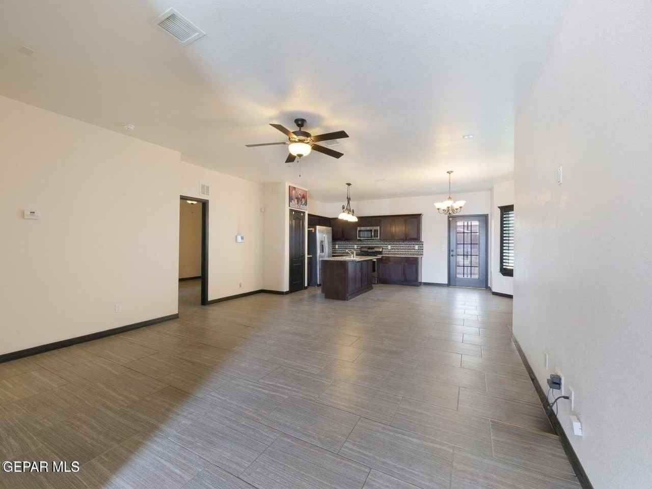 11629 Grotto Bay Ct - Photo 2 of 28