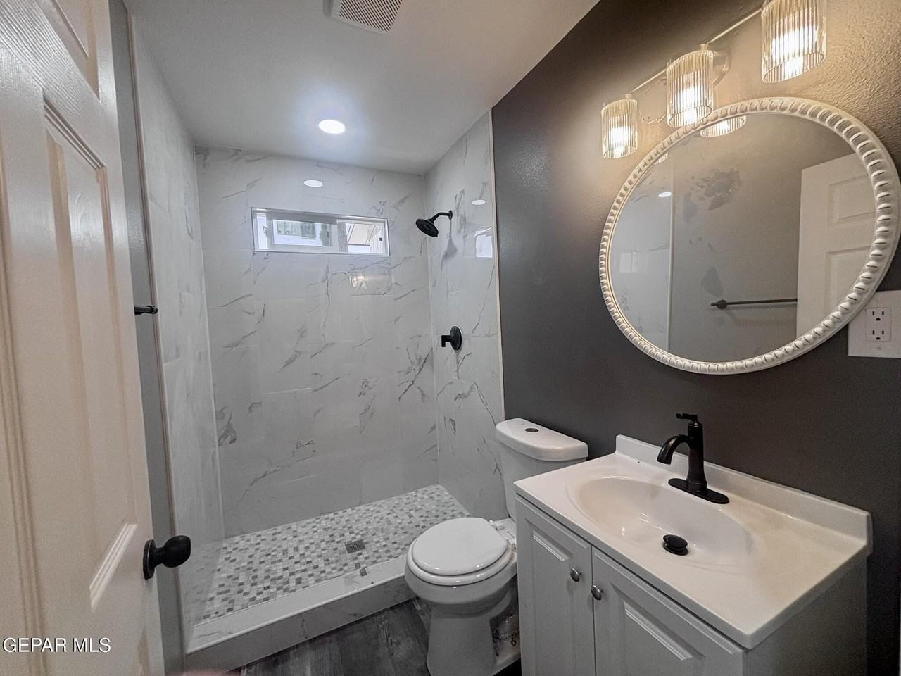 8335 Roseway Dr #2 - Photo 7 of 9