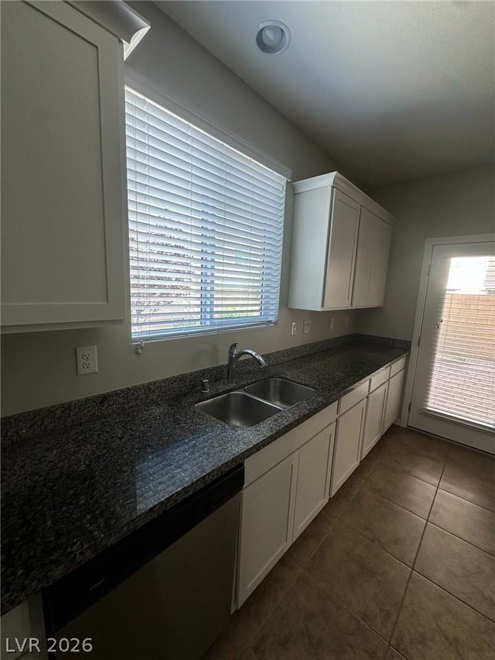 10474 Skye Night Ave - Photo 5 of 14