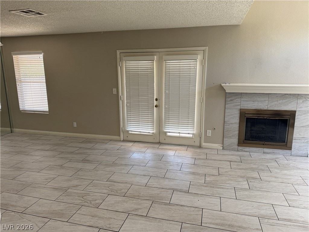 8653 Freeport Ln - Photo 4 of 18