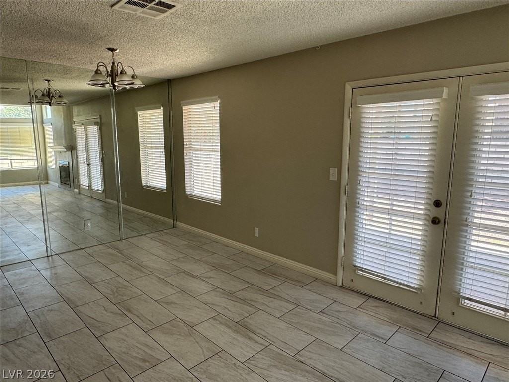 8653 Freeport Ln - Photo 5 of 18