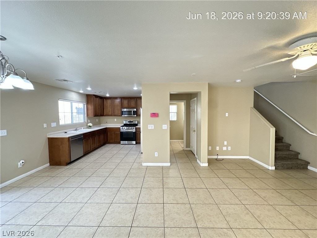 637 Lucky Pine St - Photo 4 of 50