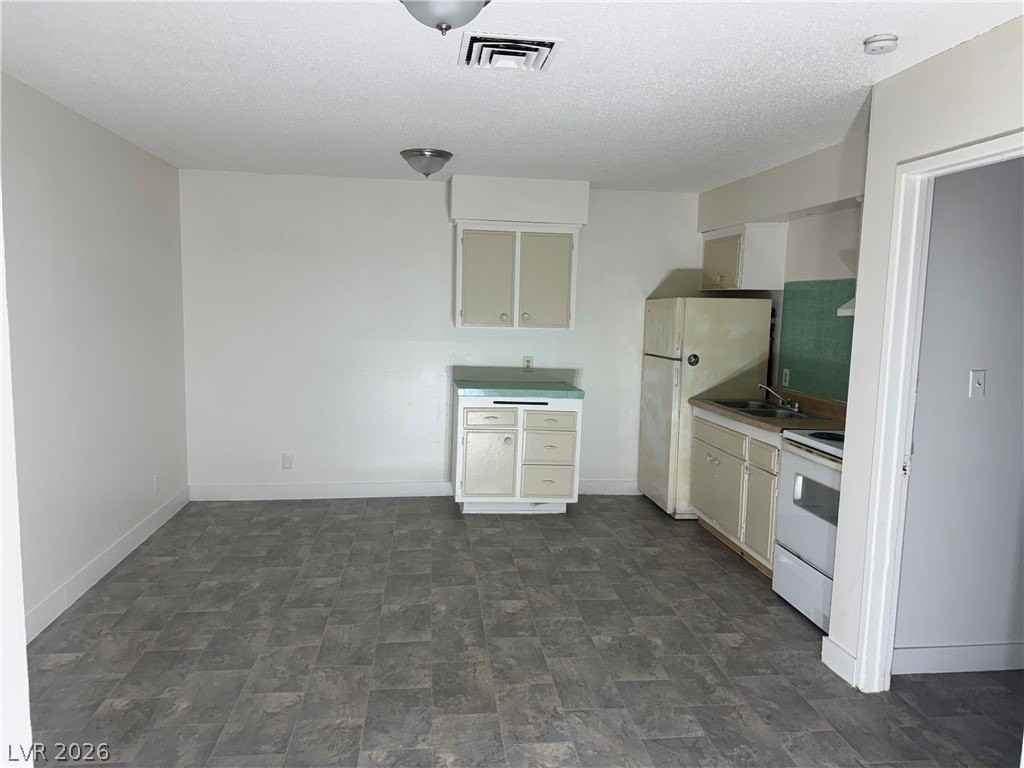 1808 Fairfield Ave #2 - Photo 2 of 10