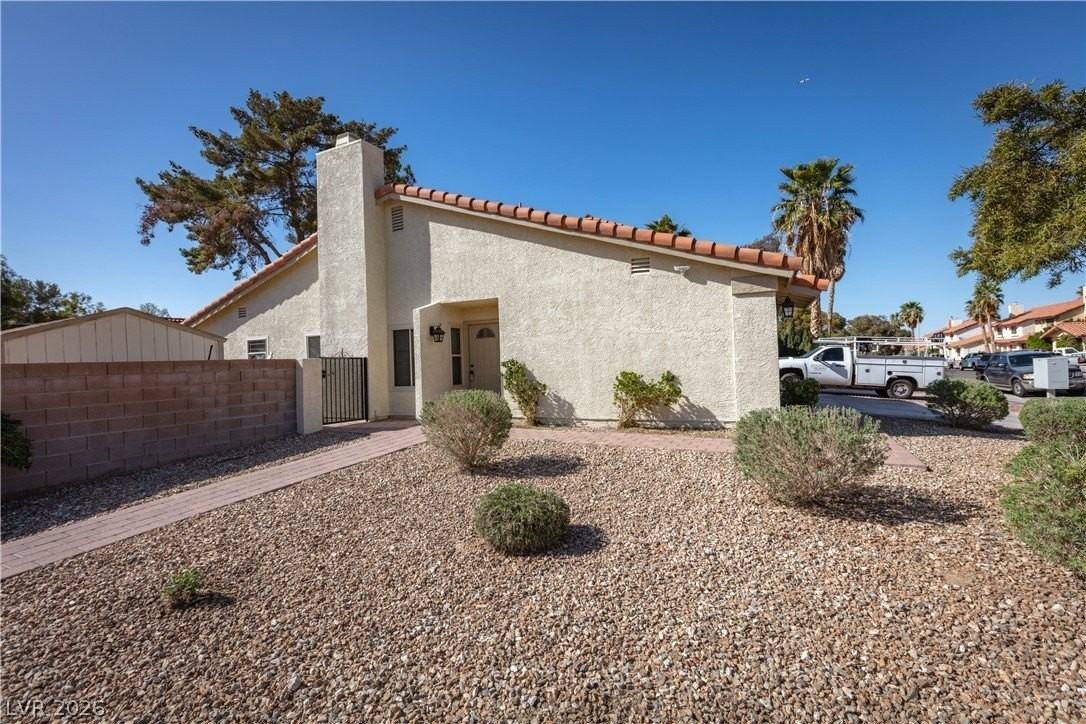 363 Tierra St - Photo 4 of 48