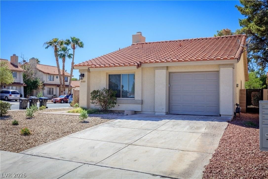 363 Tierra St - Photo 5 of 48