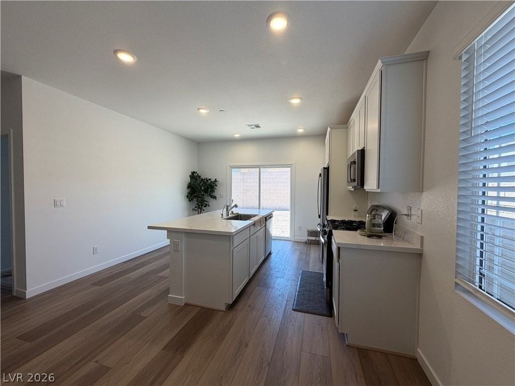 135 Chloe Chase Ave - Photo 3 of 18