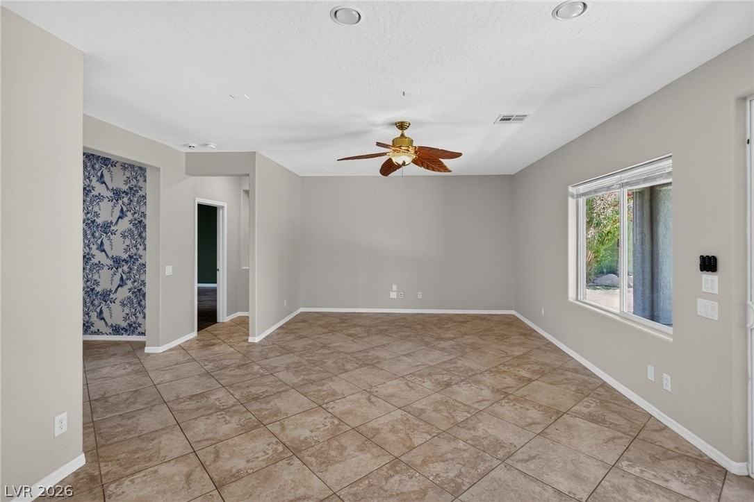 8606 Kennedy Heights Ct - Photo 5 of 22