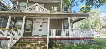 featured image of 1631 Vine St