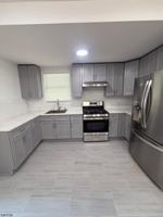 featured image of 49 Mercer St