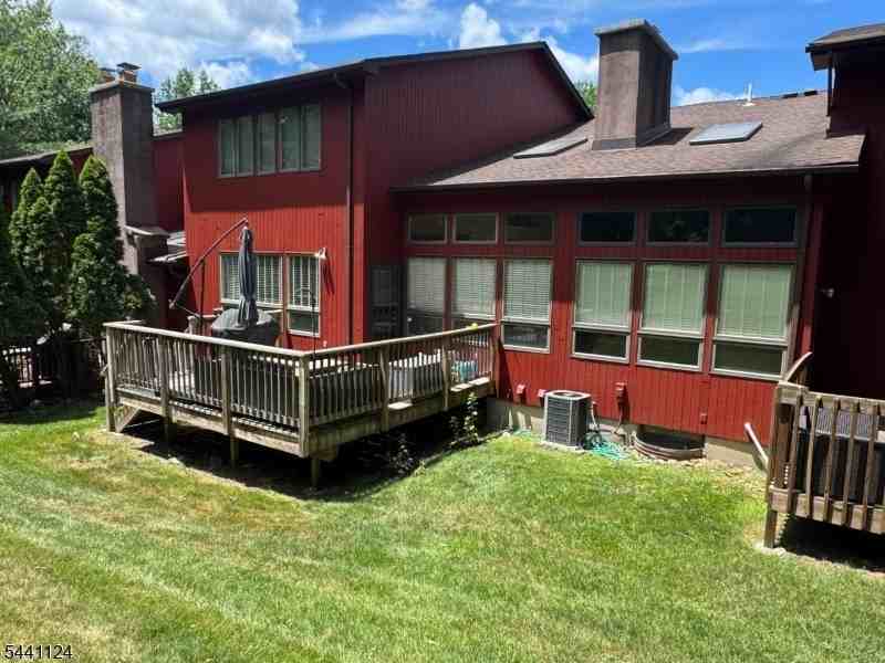 244 Butternut Dr - Photo 3 of 4