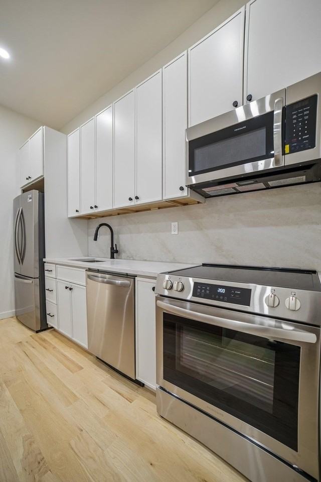Oak St #2 - Photo 6 of 32