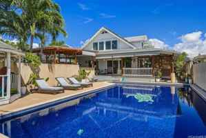featured image of 223 Mookua St