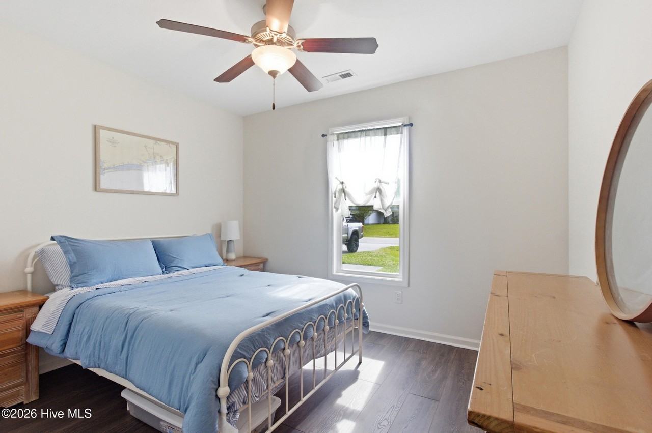 211 N Windy Ridge Rd - Photo 4 of 26