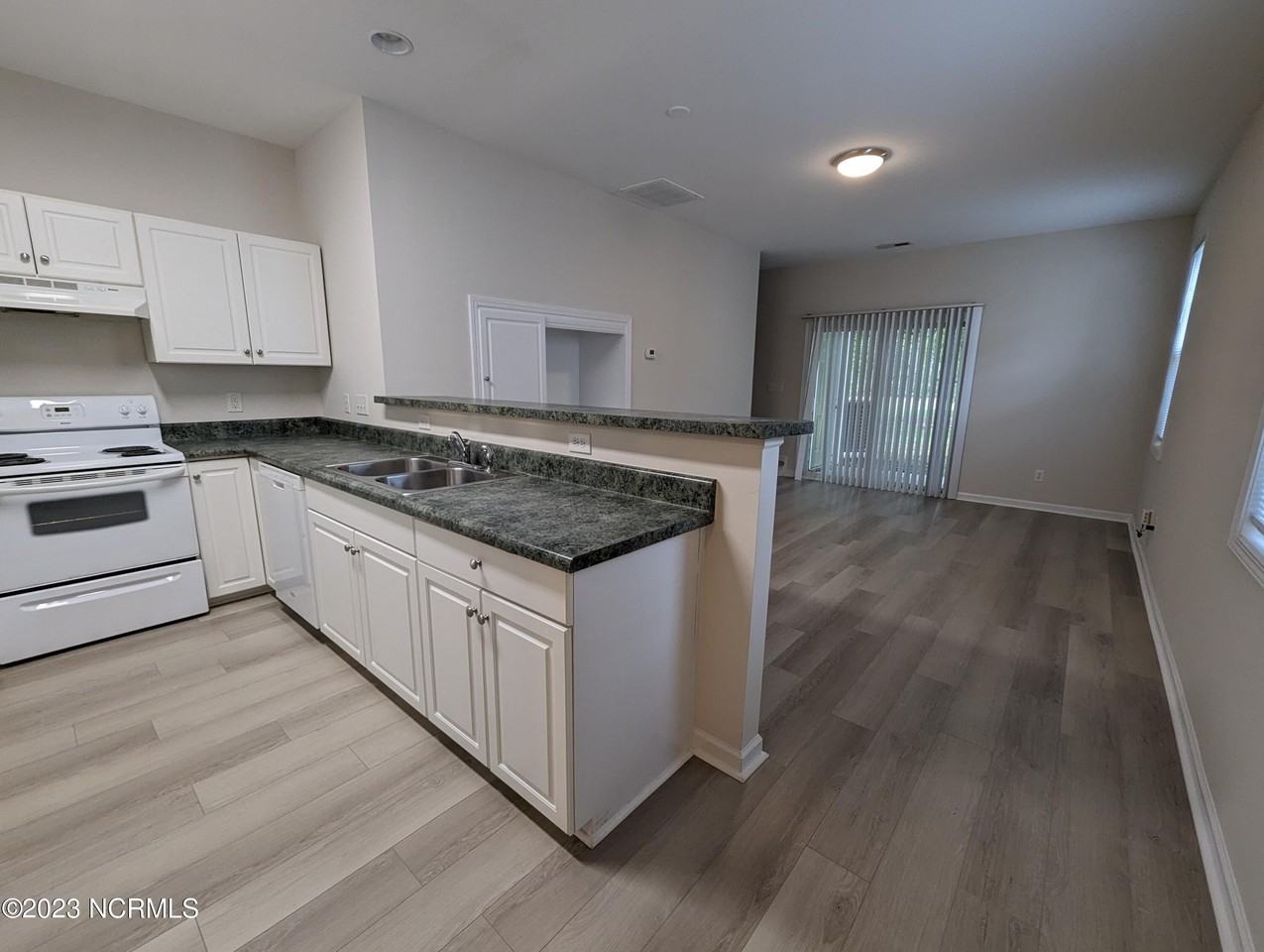 5617 Juneberry Ct - Photo 6 of 21