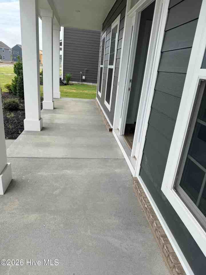 104 Ryker Rd W - Photo 3 of 23