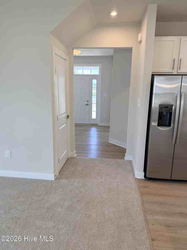 104 Ryker Rd W - Photo 6 of 23