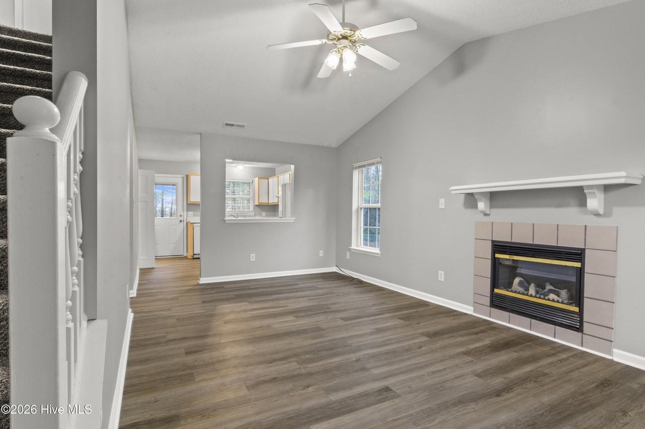 207 Spring Meadows Cir - Photo 7 of 20