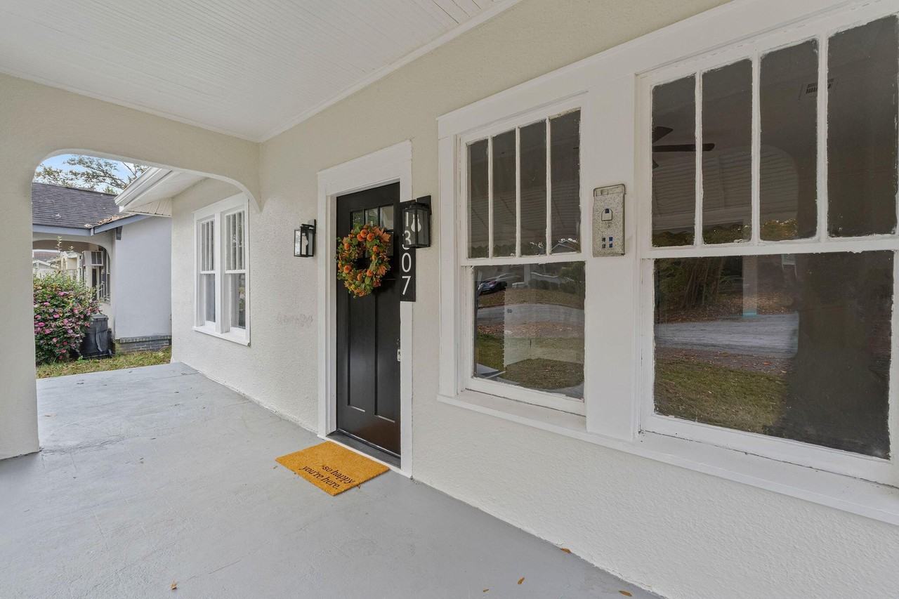 1307 Beman St - Photo 2 of 20