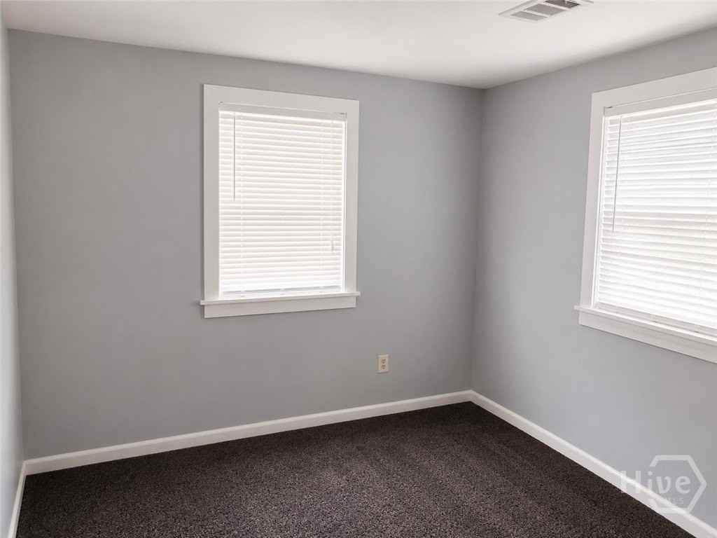 218 Fell St - Photo 6 of 9