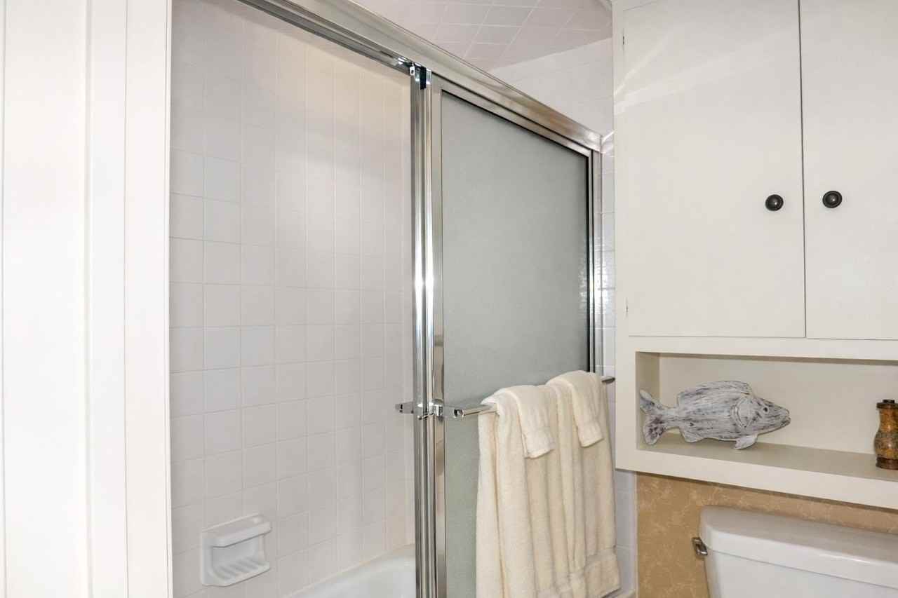 704 Horseshoe Bay Blvd - Photo 4 of 10