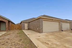 featured image of 5708 Kemper St #B