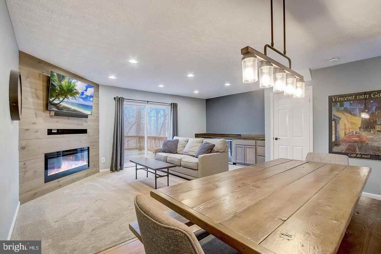 1011 Ellicott Dr - Photo 2 of 32