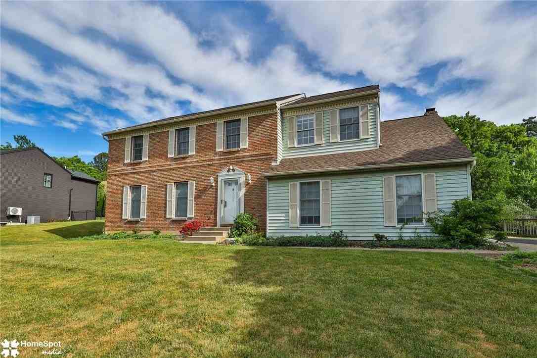 4059 Wedgewood Rd - Photo 4 of 50