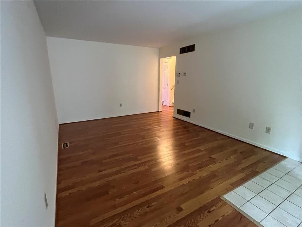 5628 Grace Ave - Photo 4 of 50