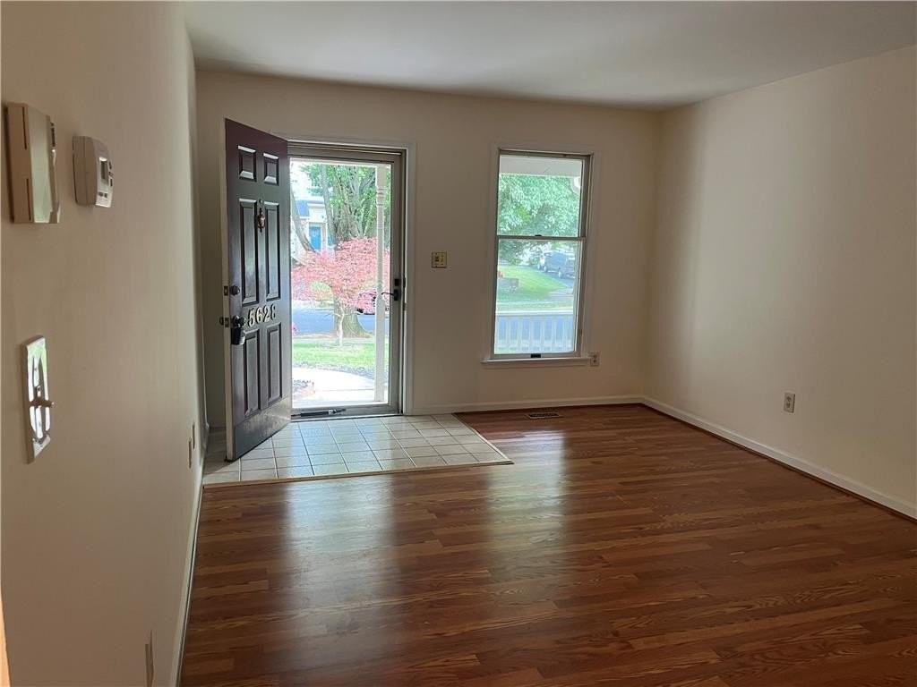 5628 Grace Ave - Photo 6 of 50