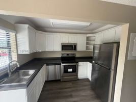 featured image of 617 Ixoria Ave #18