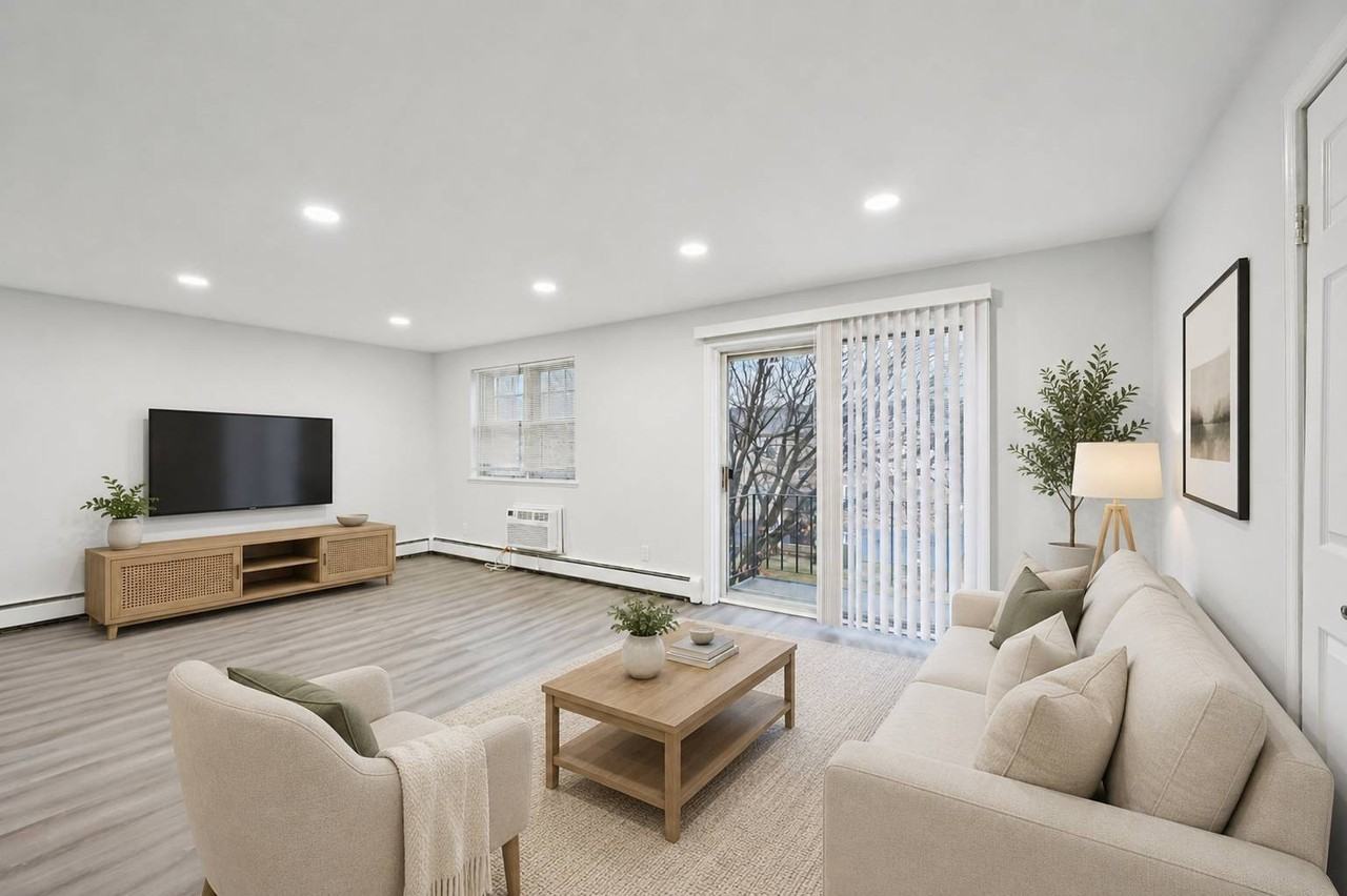 Canterbury Apartments - Photo 2 of 34
