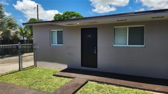877 Nw 10th St - Photo 1 of 1